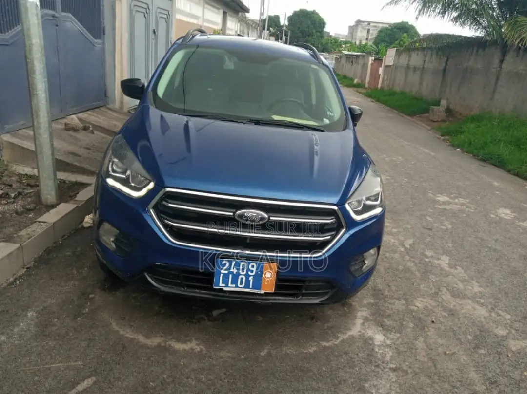 Ford Escape SE FWD 2018 Bleu