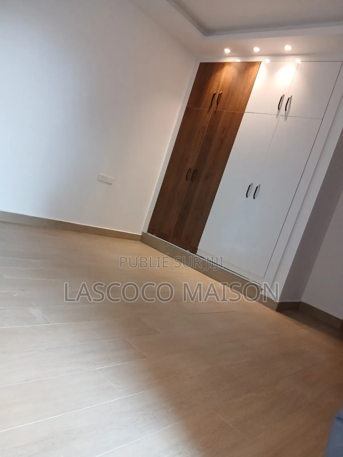 3chbre Appartement dans Lascoco Maison, Cocody à Louer