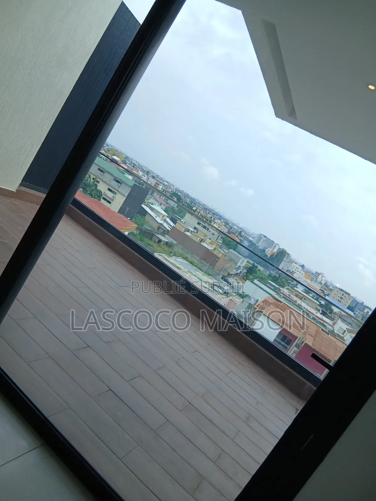 3chbre Appartement dans Lascoco Maison, Cocody à Louer