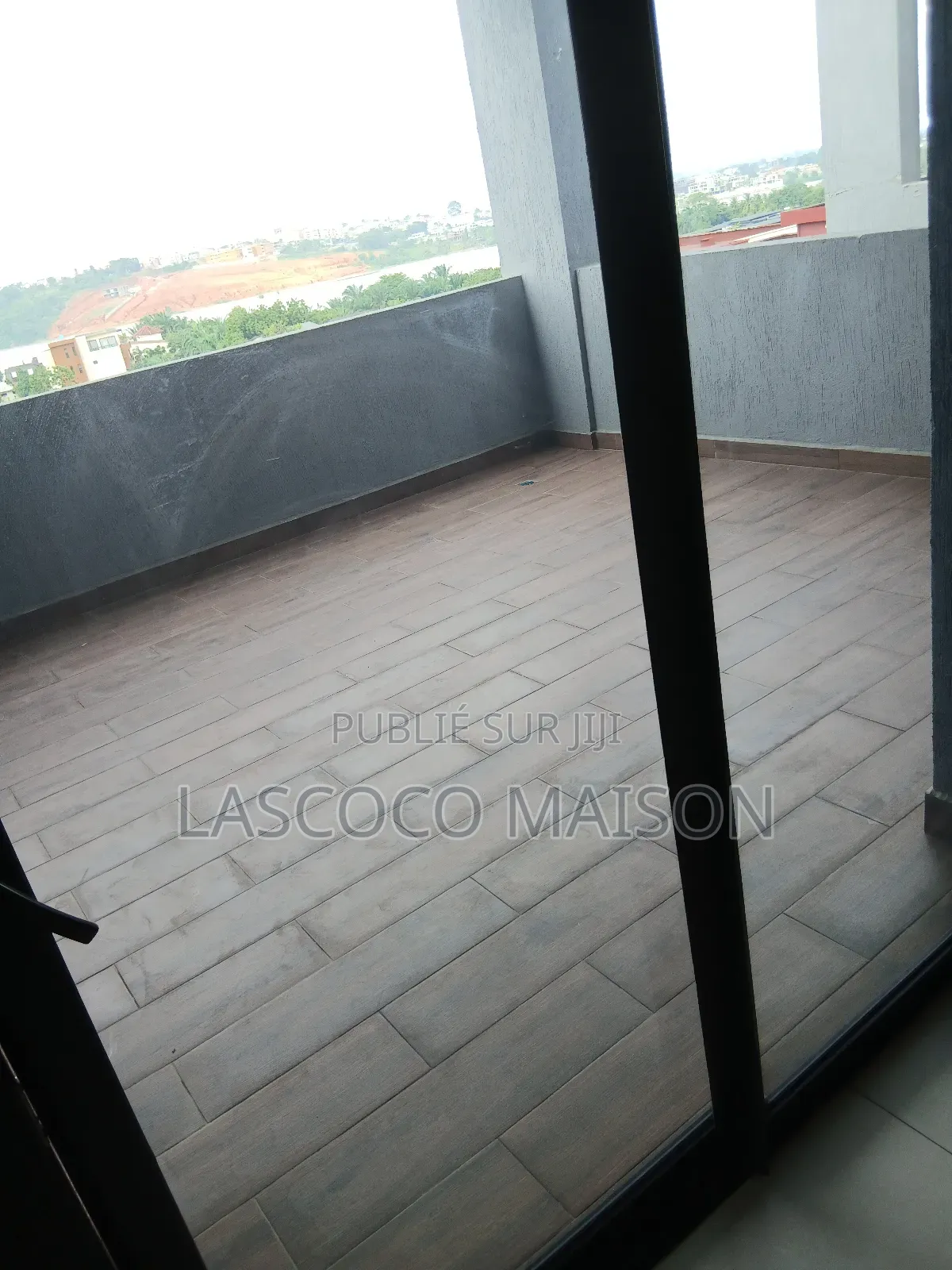3chbre Appartement dans Lascoco Maison, Cocody à Louer