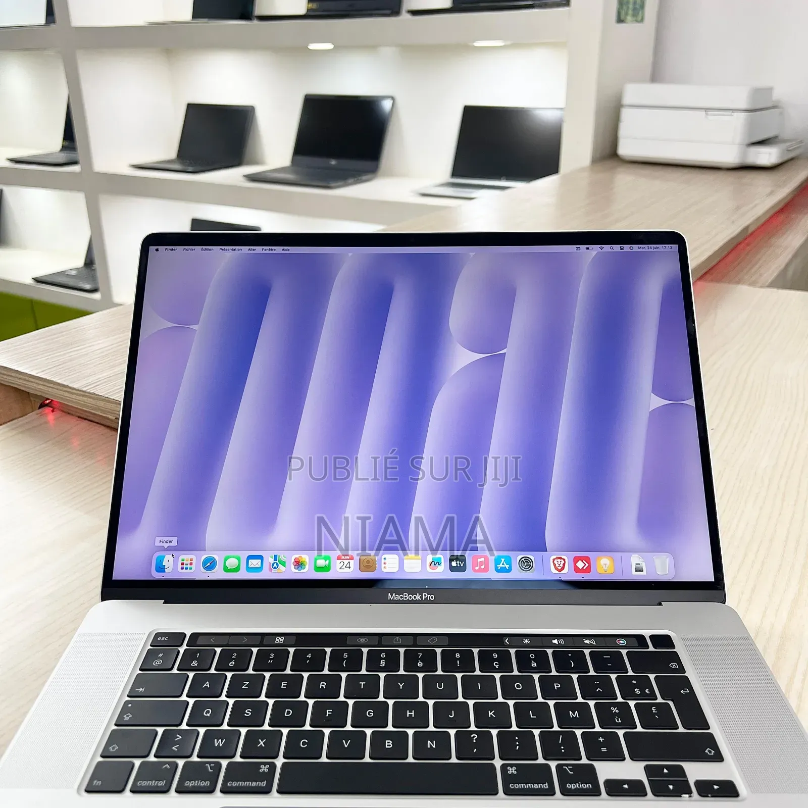 Neuf Apple MacBook Pro 2019 32GB Intel Core I9 SSD 512GB