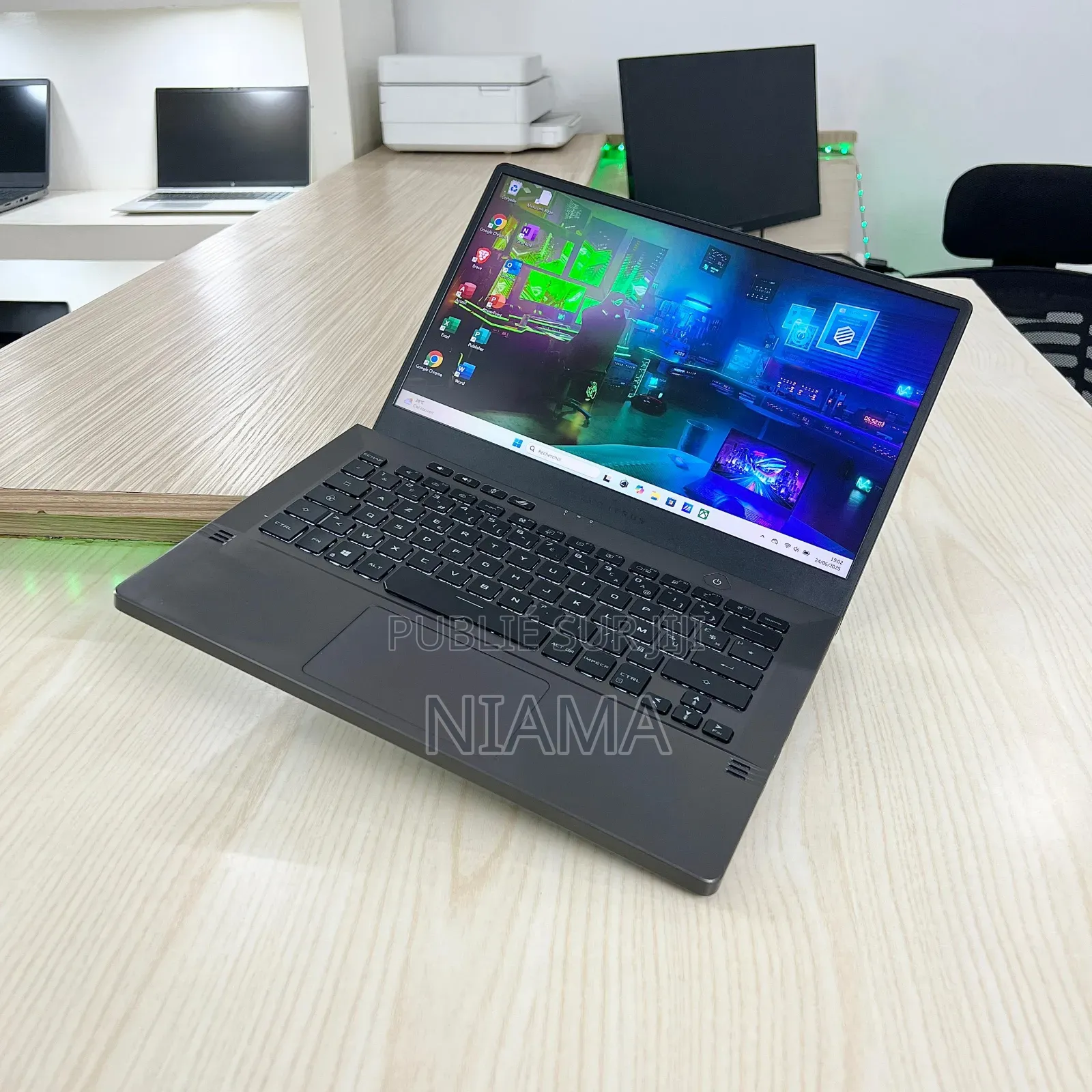 New Asus ROG Zephyrus G14 16GB AMD Ryzen 9 SSD 512GB