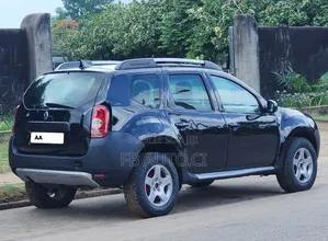 Photo - Renault Duster 2010 Noir