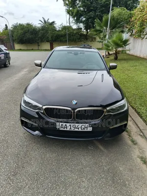 Photo - BMW 550i 2020 Noir