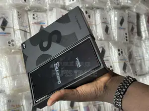 Photo - New Samsung Galaxy S22 Ultra 5G 256 GB Rose