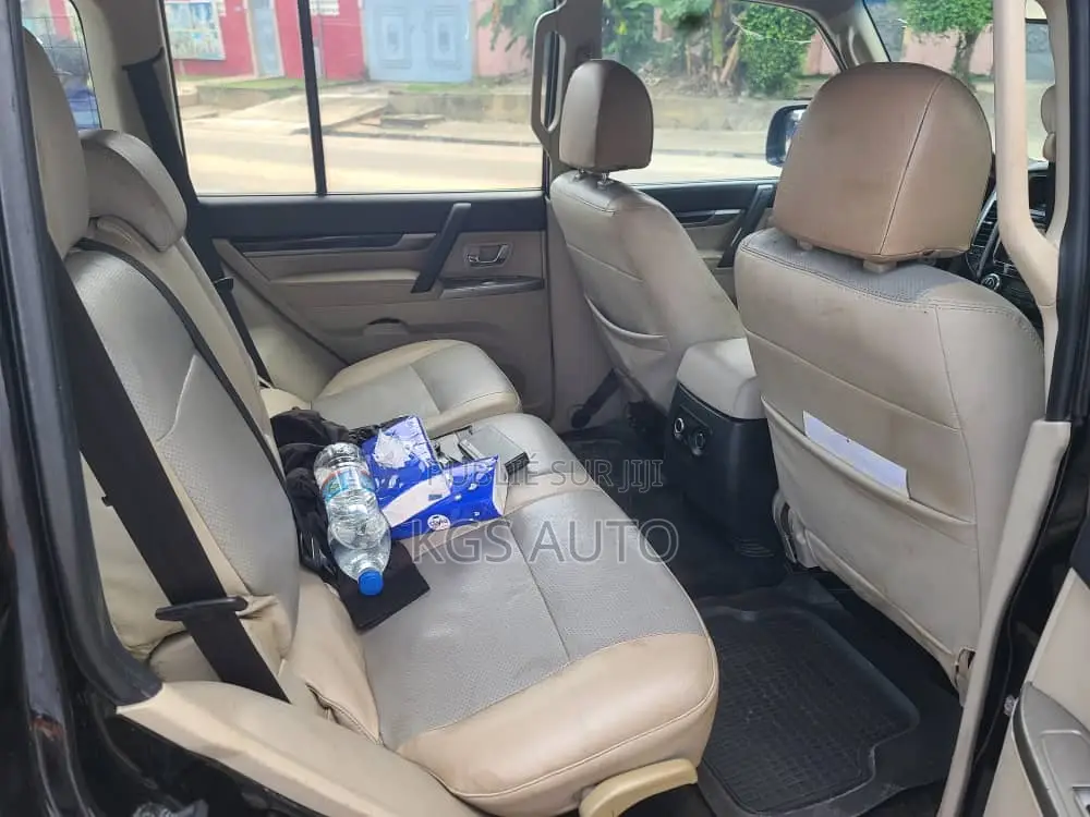 Mitsubishi Pajero V80 3.8 V6 GLS 2019 Noir