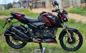 Neuf TVS Apache 180 RTR 2024 Noir