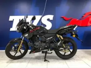 Neuf TVS Apache 180 RTR 2024 Noir