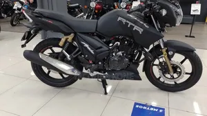 Neuf TVS Apache 180 RTR 2024 Noir