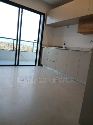 3chbre Appartement dans Lascoco Maison, Cocody à Louer