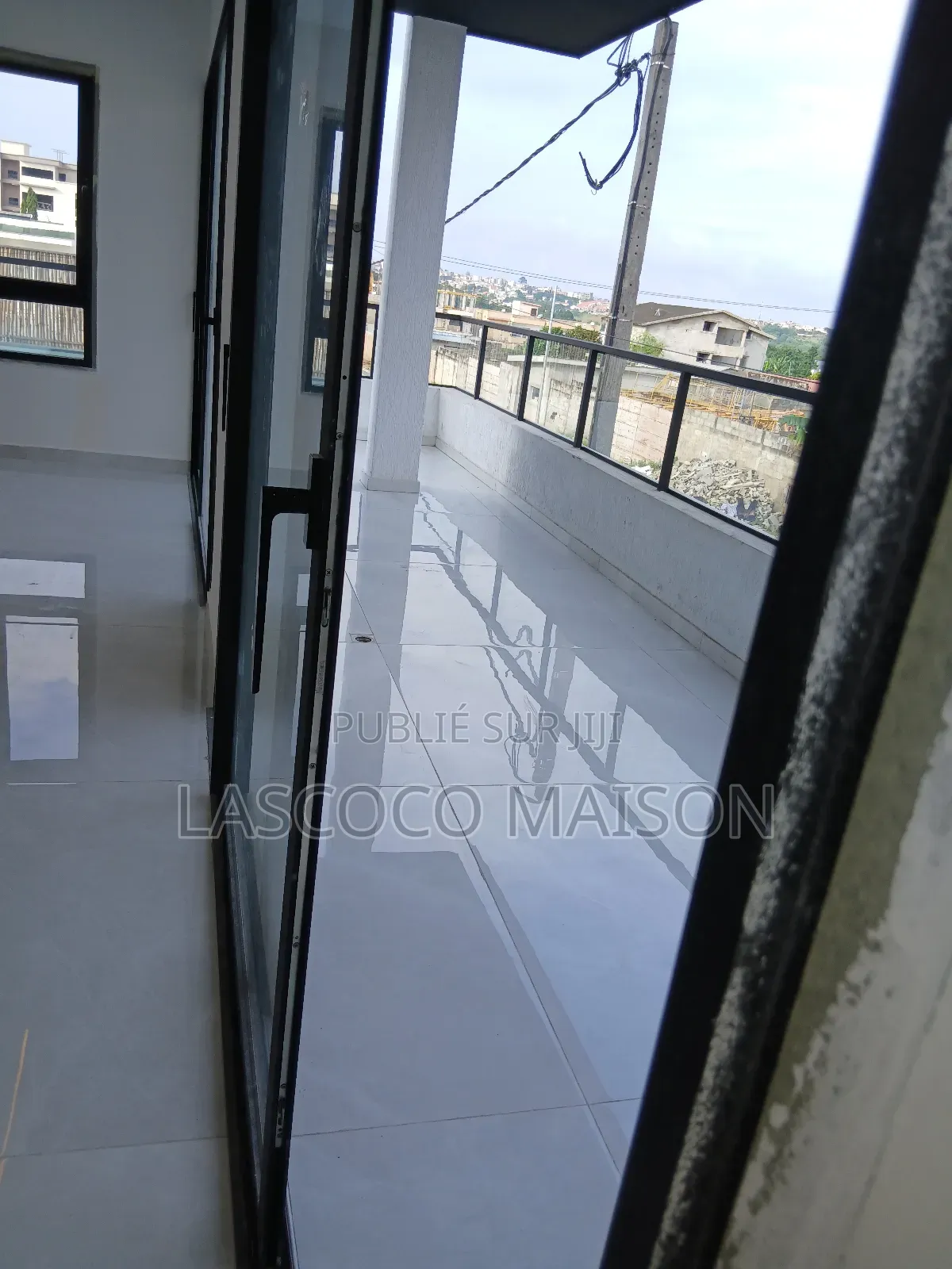 3chbre Appartement dans Lascoco Maison, Cocody à Louer