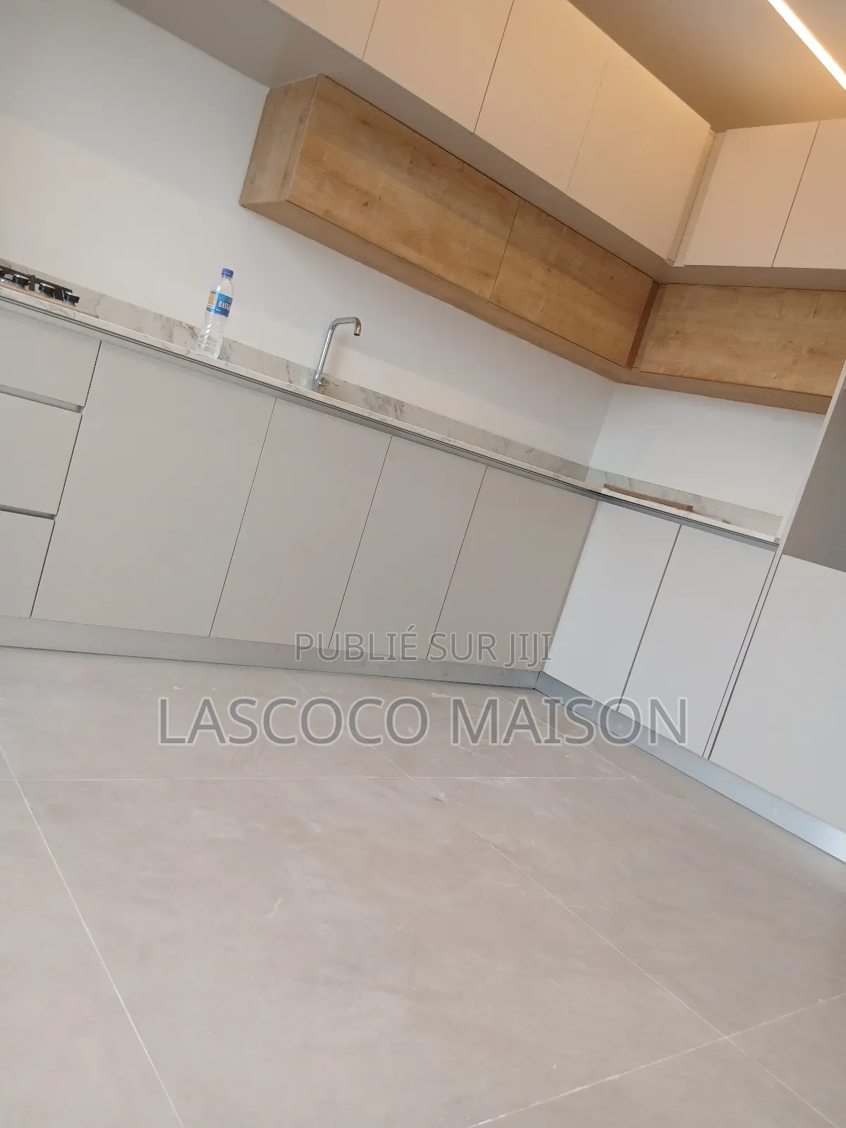 3chbre Appartement dans Lascoco Maison, Cocody à Louer