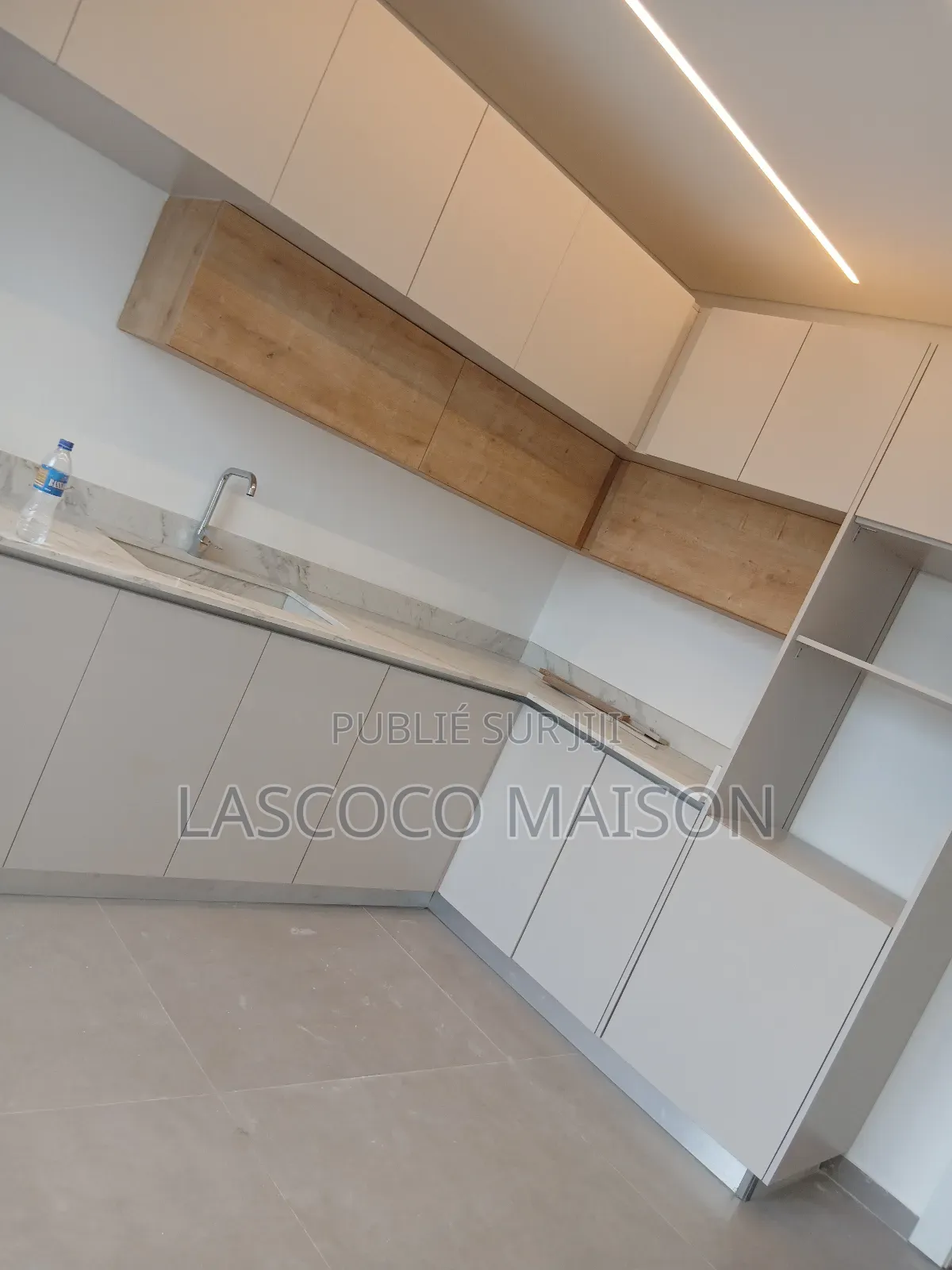3chbre Appartement dans Lascoco Maison, Cocody à Louer