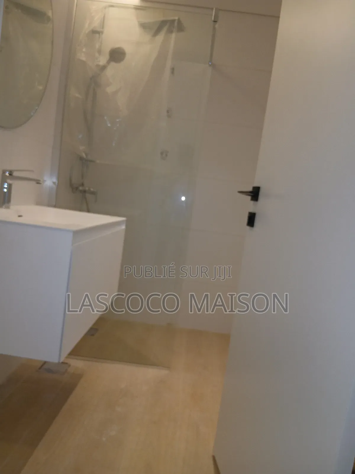 3chbre Appartement dans Lascoco Maison, Cocody à Louer