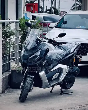 Photo - New Yamaha NMAX 155 2023 Noir