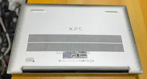 Photo - New Ordinateur Portable Dell XPS 17 9720 16GB Intel Core I7 SSD 1T