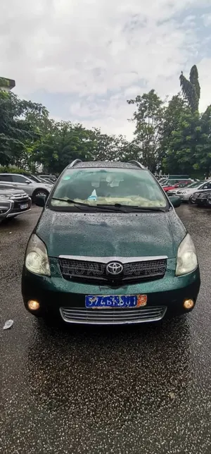Photo - Toyota Corolla Verso 2002 Vert