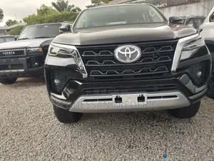 New Toyota Fortuner 2025 Black