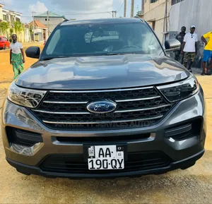 Photo - Ford Explorer XLT 4x4 2020 Gris