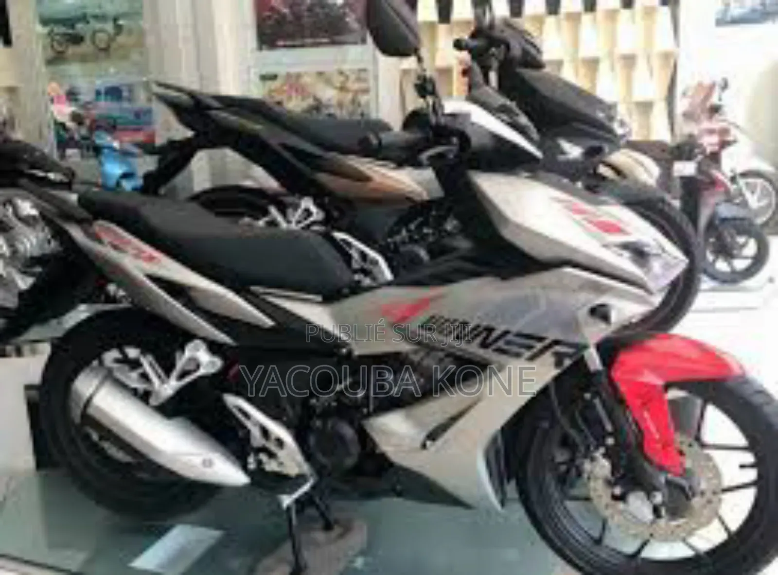 Neuf Yamaha NMAX 155 2024 Gris