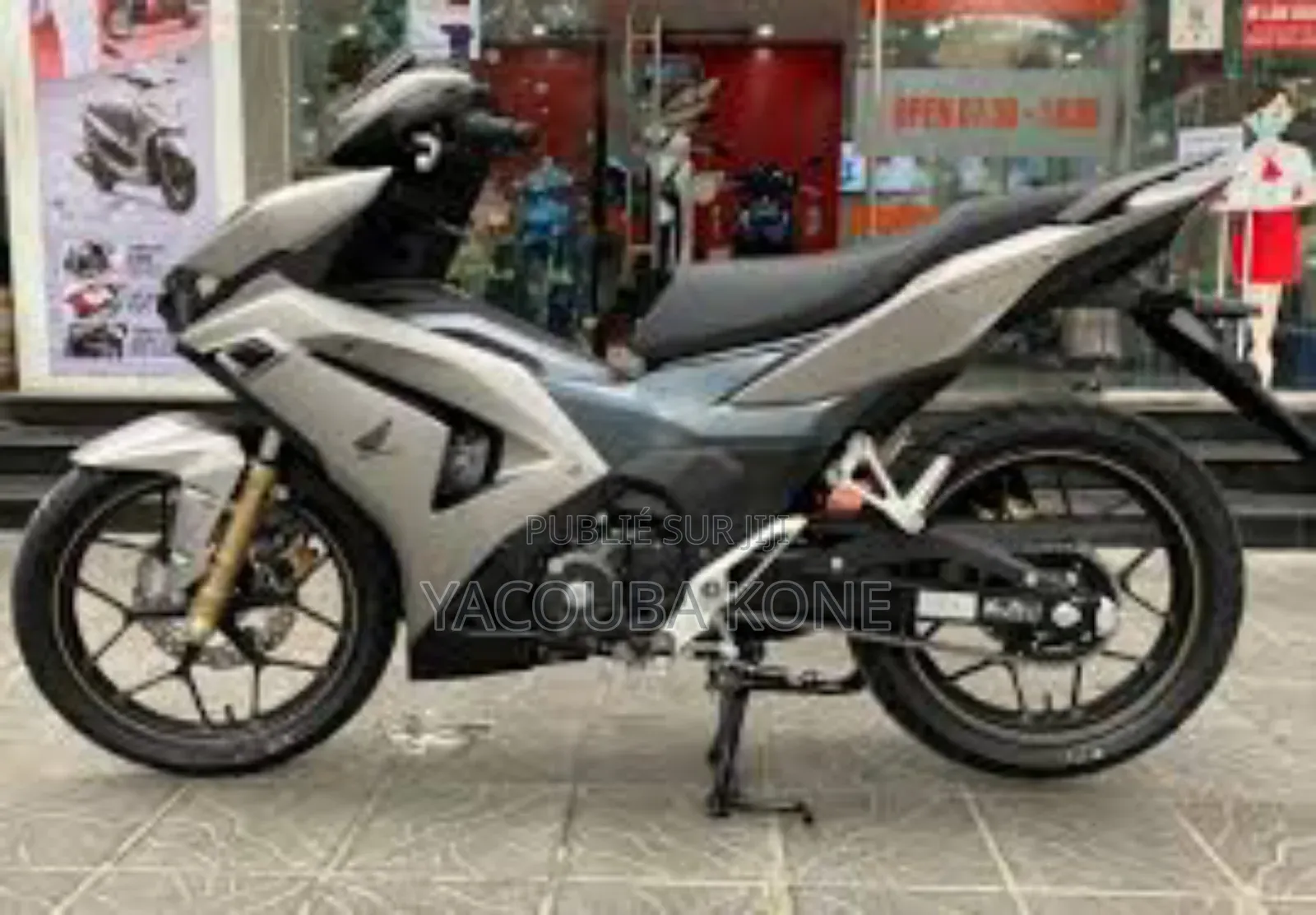 Neuf Yamaha NMAX 155 2024 Gris