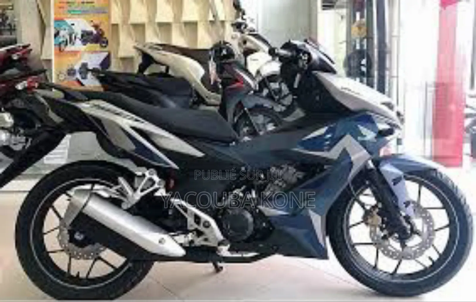 Neuf Yamaha NMAX 155 2024 Gris