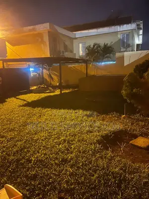 Furnished 8chbre Maison dans Ismaël Coulibaly, Cocody à Vendre