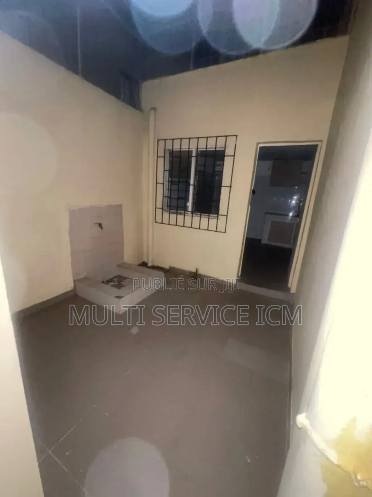 Furnished 8chbre Maison dans Ismaël Coulibaly, Cocody à Vendre