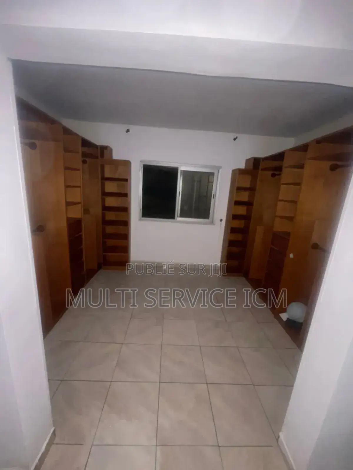 Furnished 8chbre Maison dans Ismaël Coulibaly, Cocody à Vendre