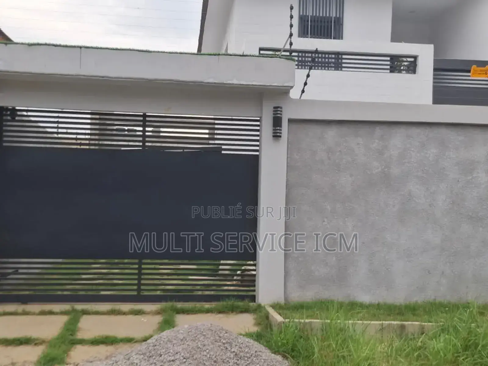 Furnished 6chbre Appartement dans Ismaël Coulibaly, Cocody à Vendre