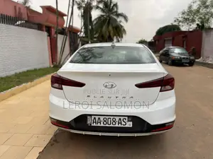 Photo - Hyundai Elantra Sport 2020 Noir
