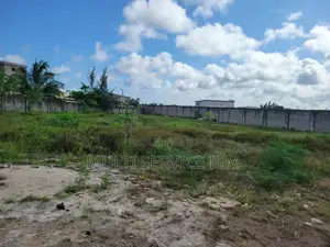*Terrain Clôturé en Vente* *Abidjan Yopougon Azito Côté Lag