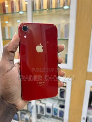 Photo - New Pomme iPhone XR 64 GB Rouge
