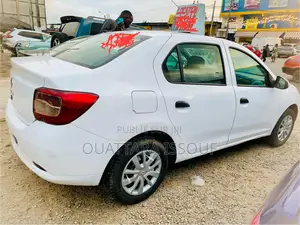Photo - Renault Megane 2013 Blanc