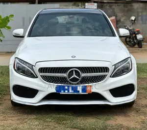 Photo - Mercedes-Benz C300 Base 4Matic Sedan AWD (2.0L 4cyl 7A) 2016 Blanc