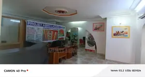 Furnished 7chbre Duplex dans Ismaël Coulibaly, Cocody à Vendre