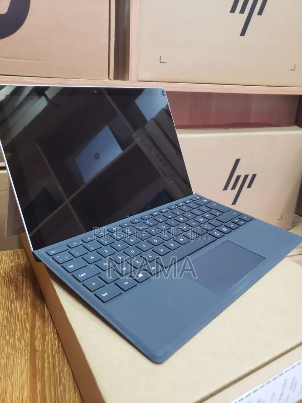 New Microsoft Surface Pro 5 8GB Intel Core I5 SSD 128GB