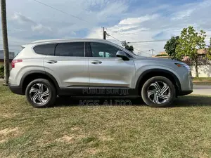 Hyundai Santa Fe SEL 2023 Gris