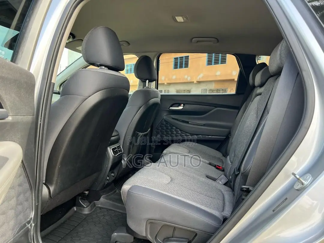 Hyundai Santa Fe SEL 2023 Gris