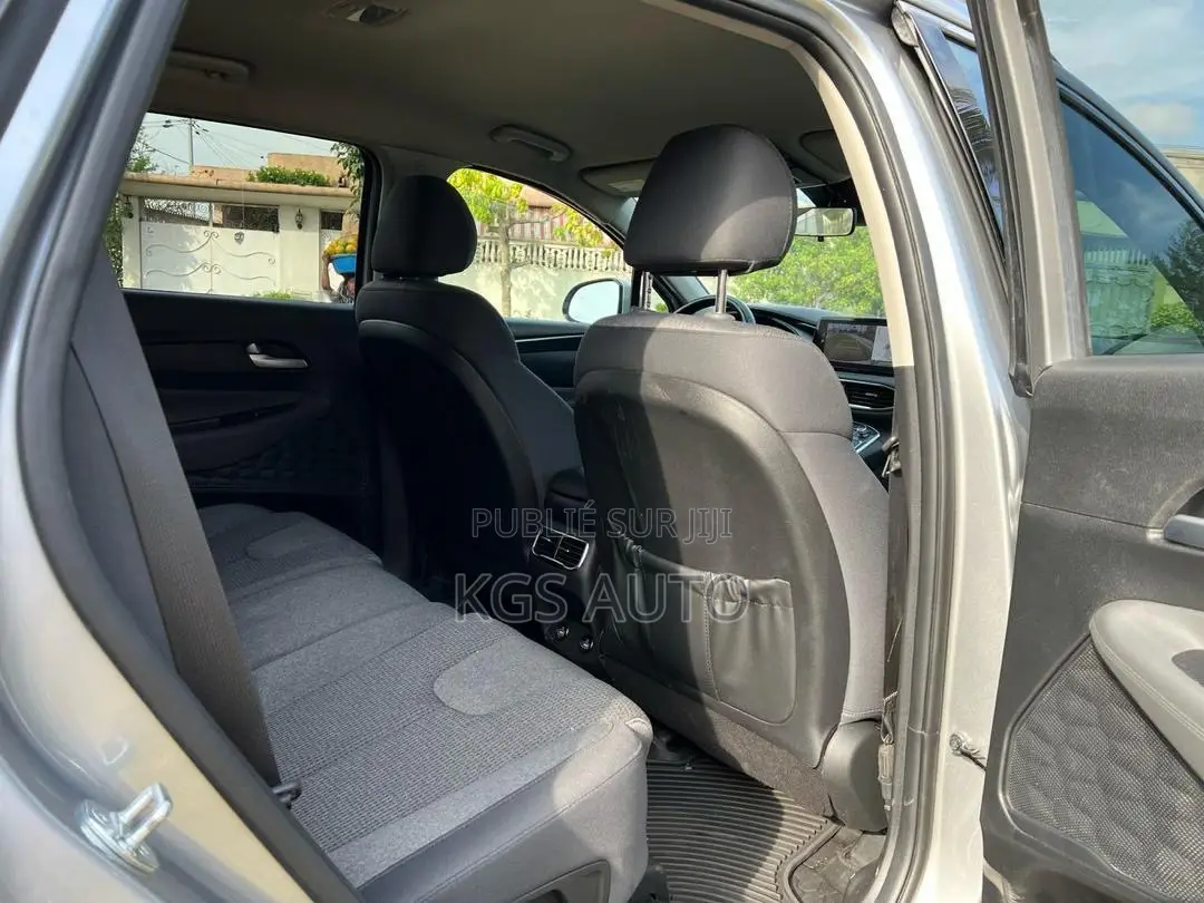 Hyundai Santa Fe SEL 2023 Gris