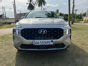 Photo - Hyundai Santa Fe SEL 2023 Gris
