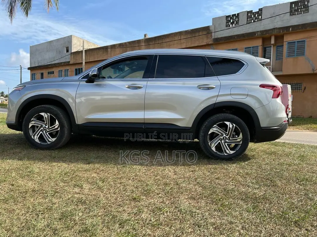 Hyundai Santa Fe SEL 2023 Gris