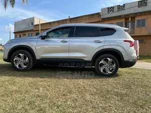 Hyundai Santa Fe SEL 2023 Gris