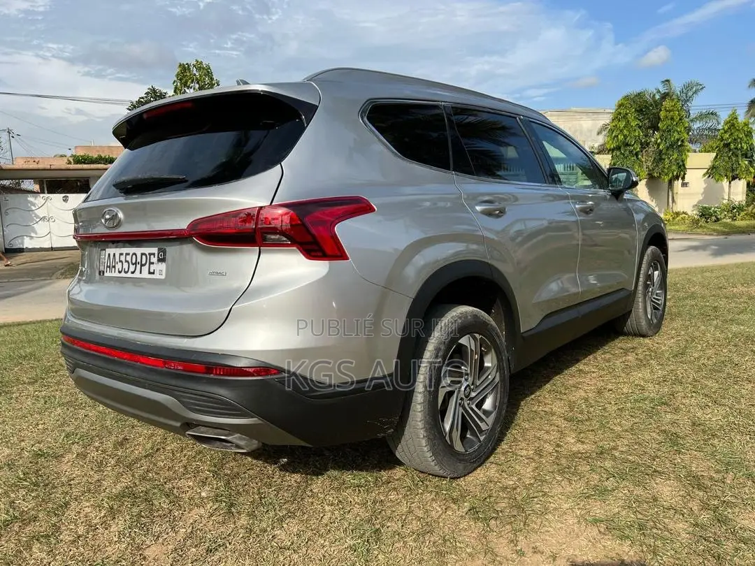 Hyundai Santa Fe SEL 2023 Gris