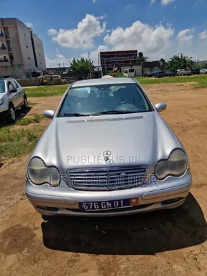 Photo - Mercedes-Benz C200 2003 Gris
