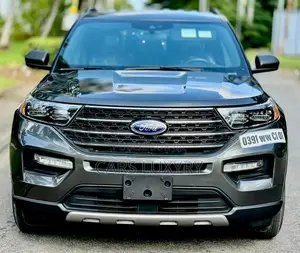 Photo - Ford Explorer XLT 2021 Noir