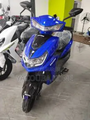 Photo - New Yamaha R1 2025 Autre