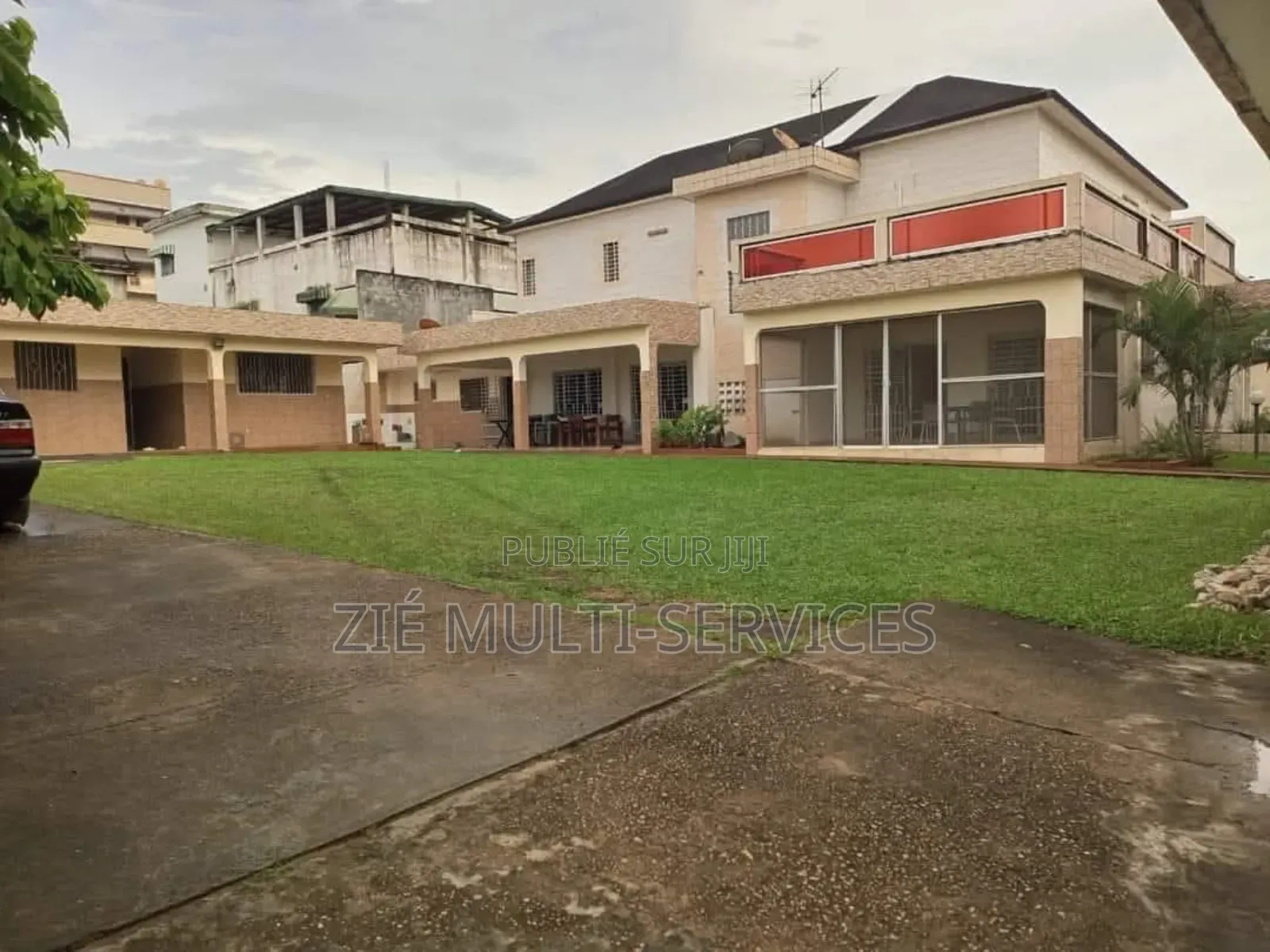 10chbre Duplex dans Zié Multi-Service, Cocody à Vendre