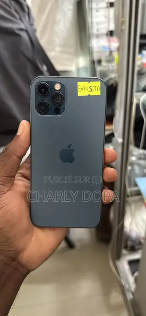 Photo - Pomme iPhone 12 Pro 128 GB Bleu