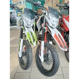 Photo - New Tricycle Autre 2024 Rouge